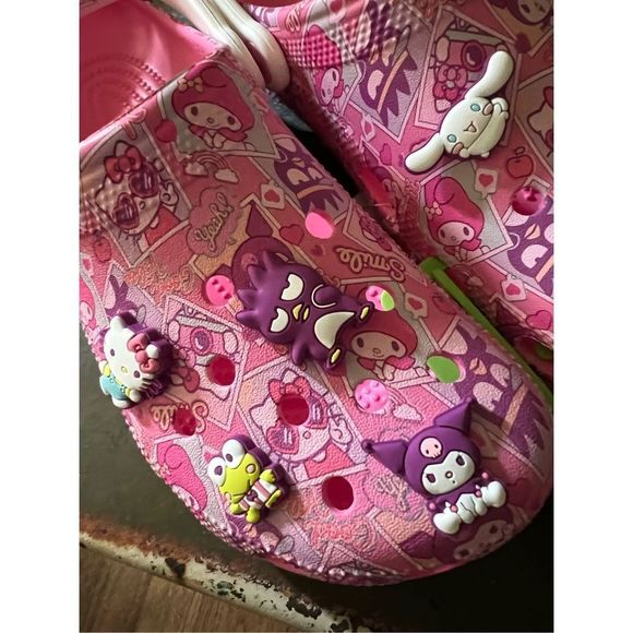 CROCS Hello Kitty Special Edition Clogs - Picture 12 of 13